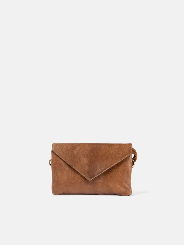 Claire Urban - Walnut