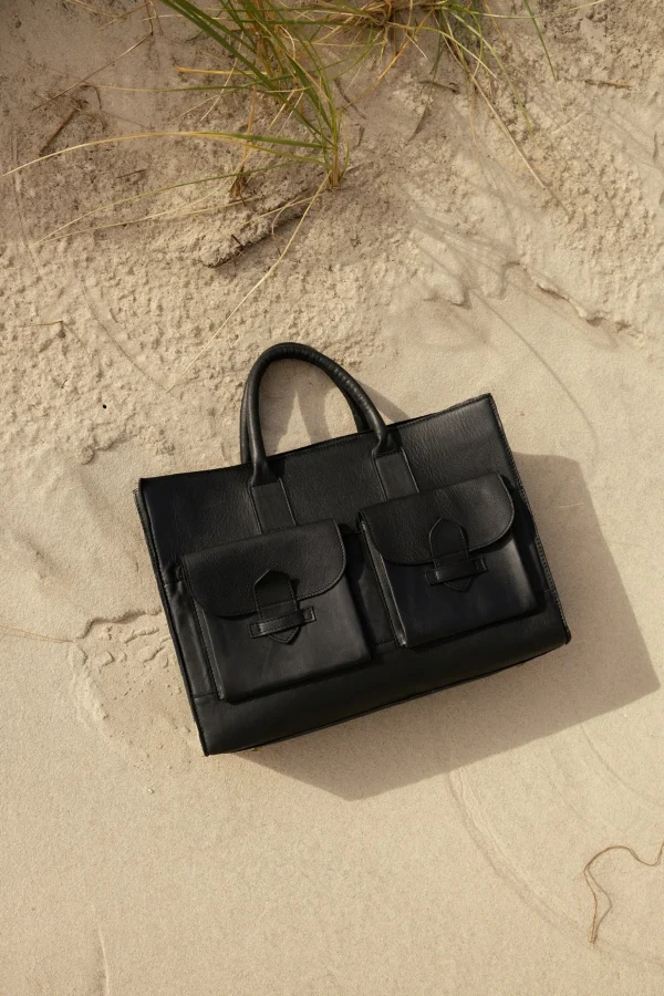 Feline - Black