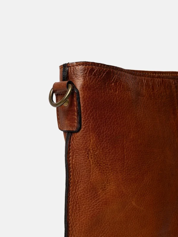Fillis Medium - Walnut/Brass