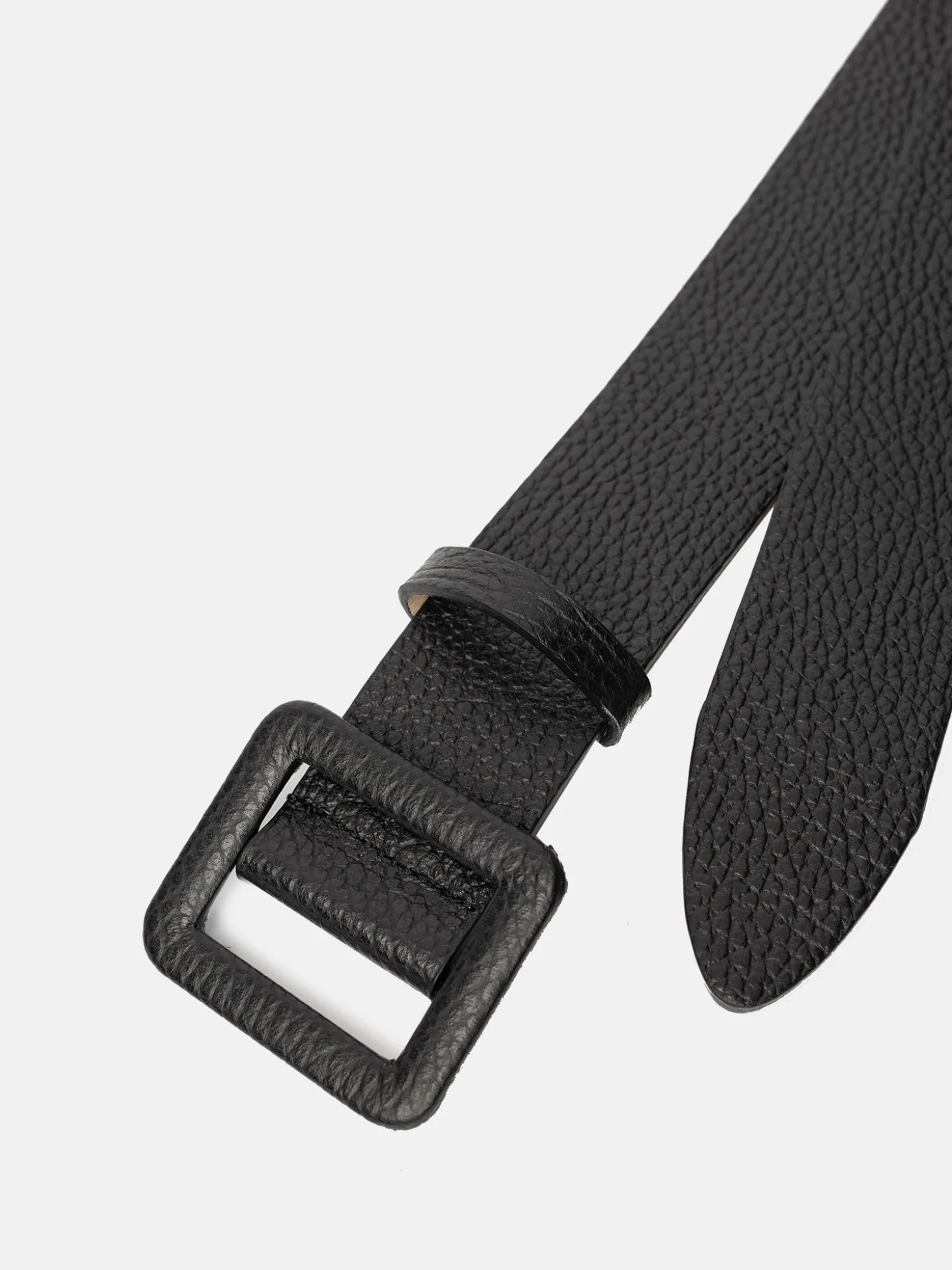 flo__black_3.webp Flo - Black