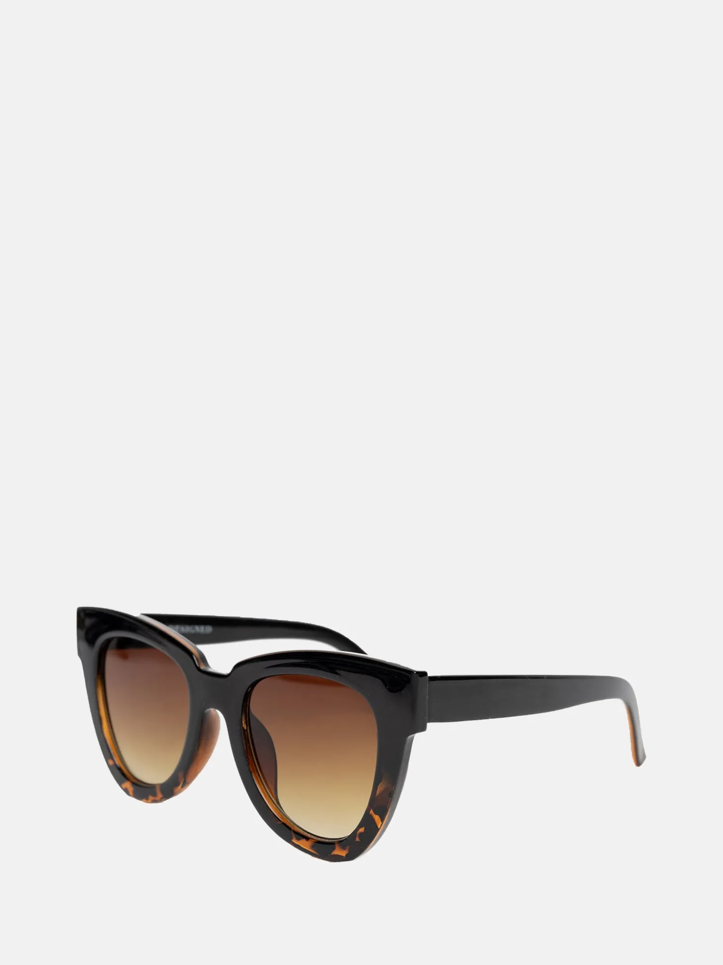 flynn__black_2.webp Flynn - Black