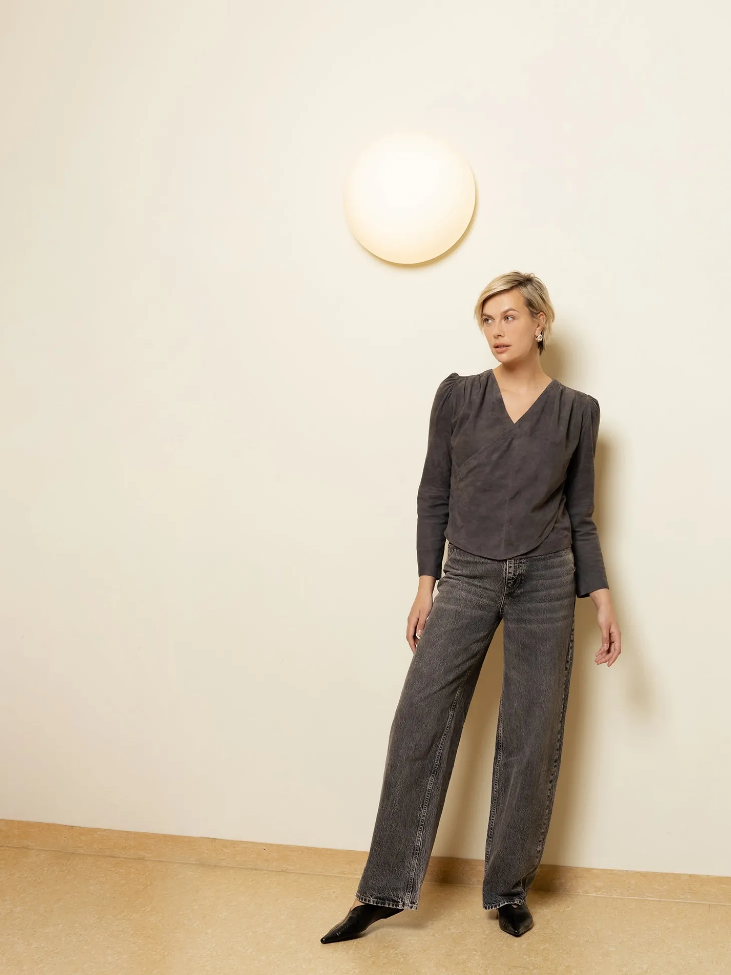 heather_suede__grey_2.webp Heather Suede - Grey