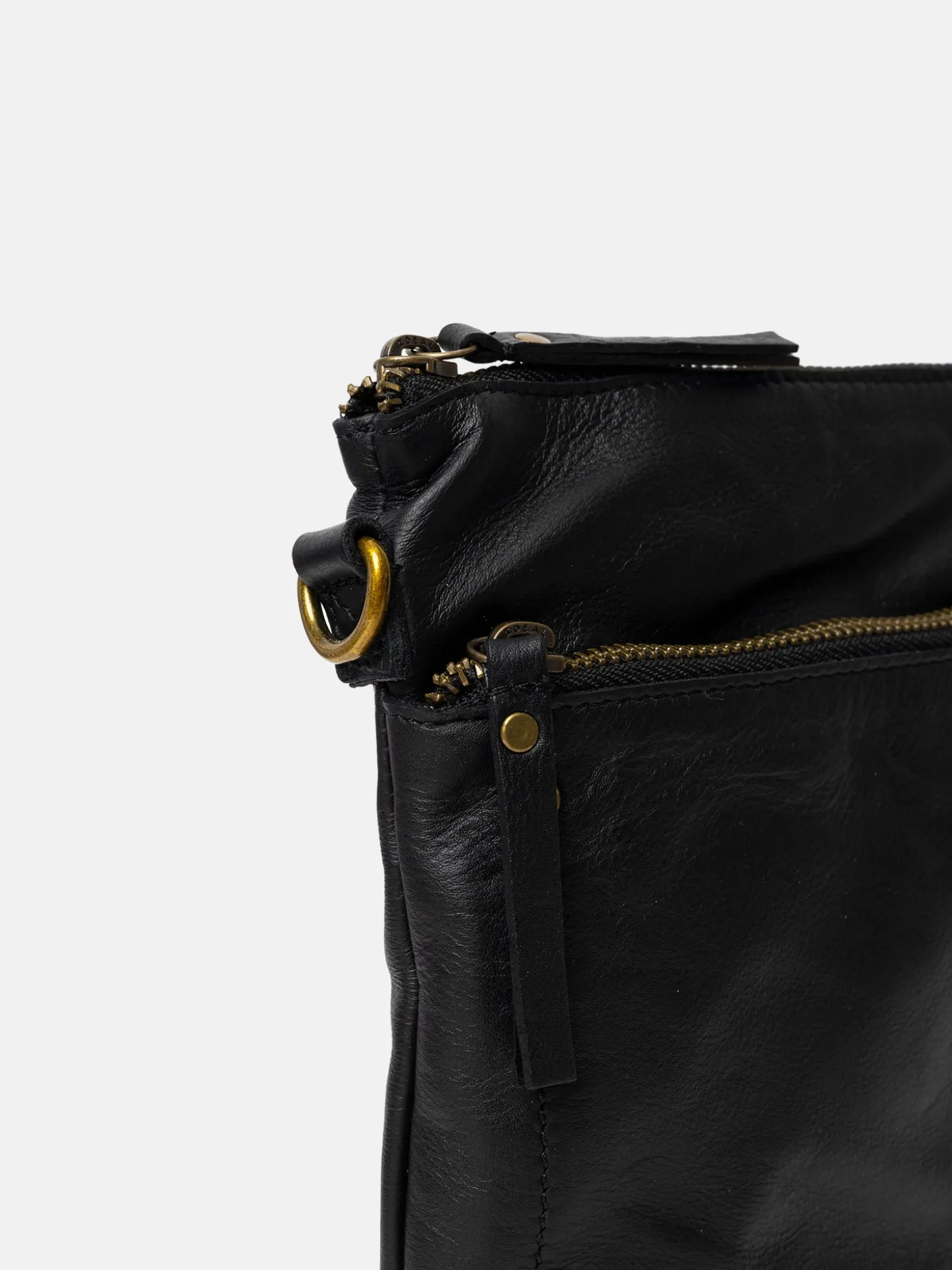 jara_small__black_3.webp Jara Small - Black