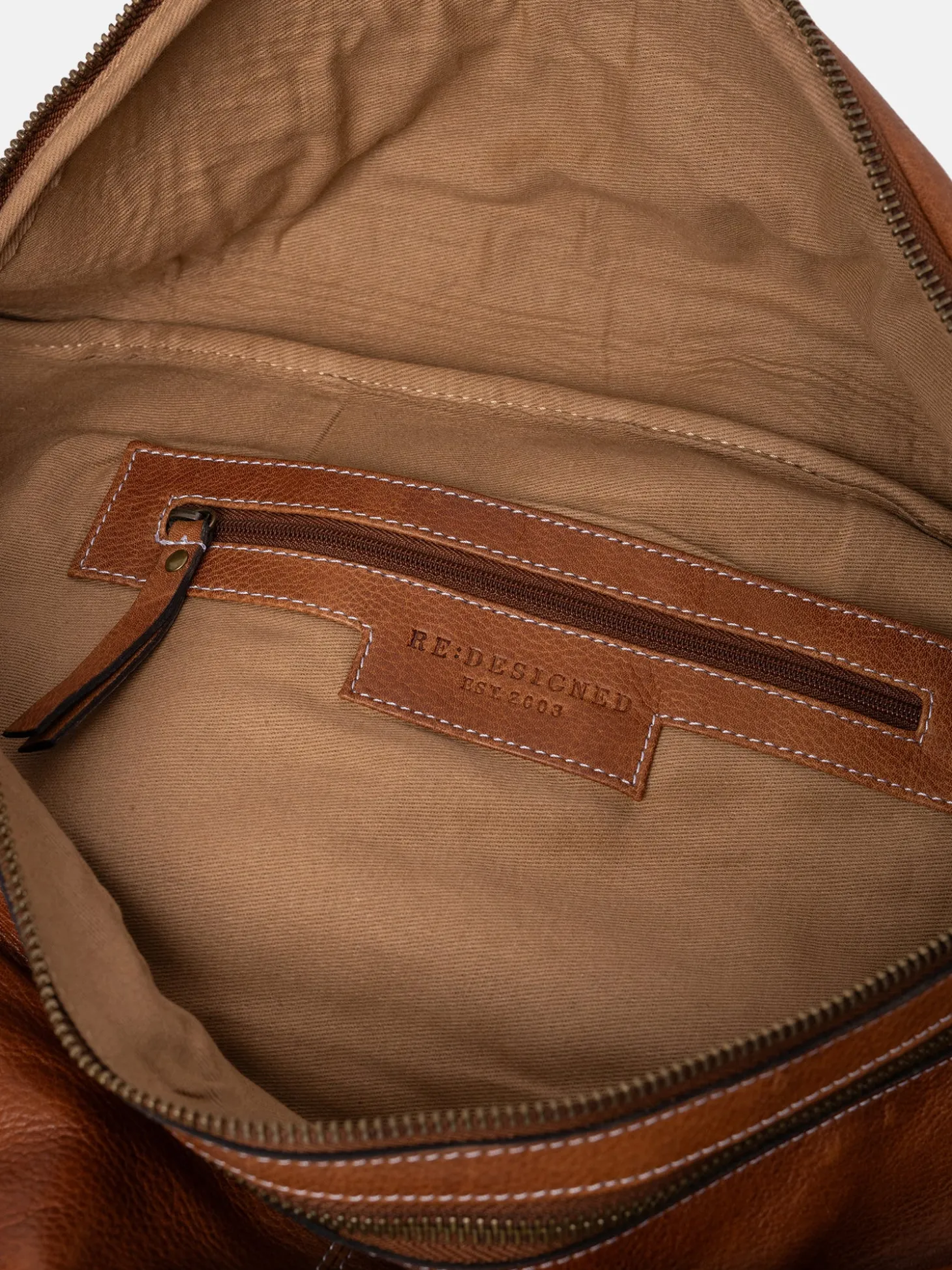 jina__walnut_7.webp Jina - Walnut