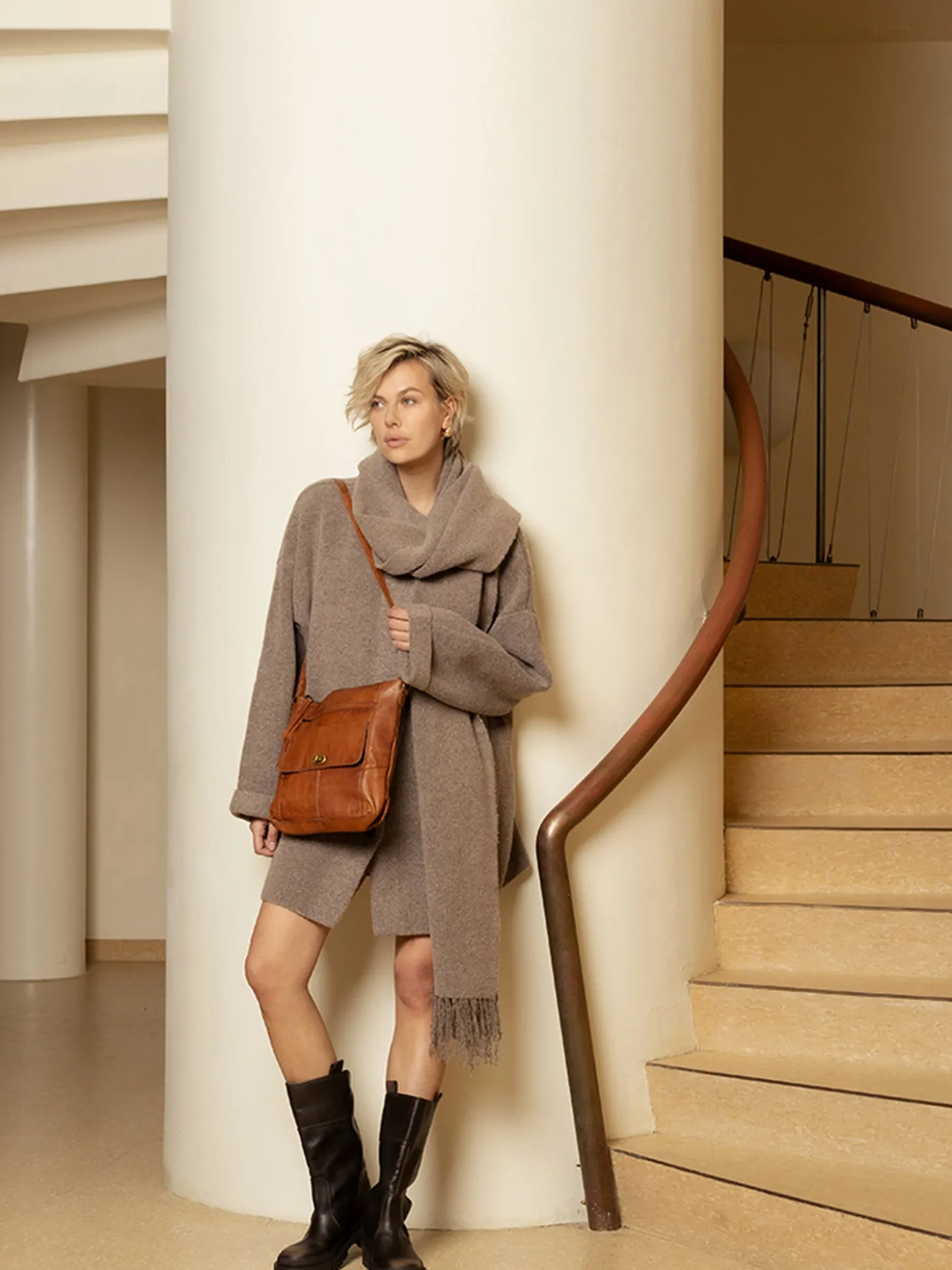 leknes_urban__walnut_4.webp Leknes Urban - Walnut