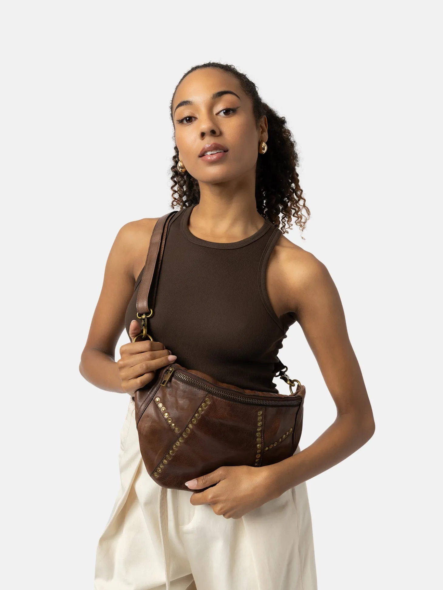 loni_bumbag__woodsmoke_2.webp Loni Bumbag - Woodsmoke