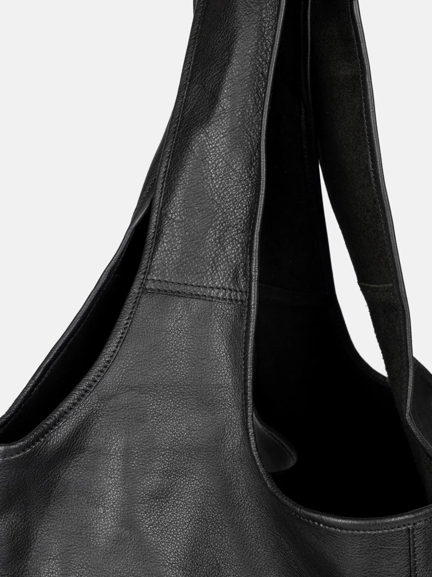 lyra_urban__black_7.webp Lyra Urban - Black