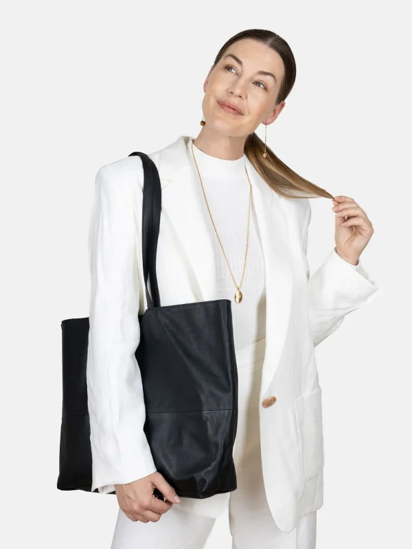Marlo Urban - Black
