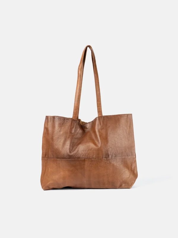 Marlo Urban - Walnut