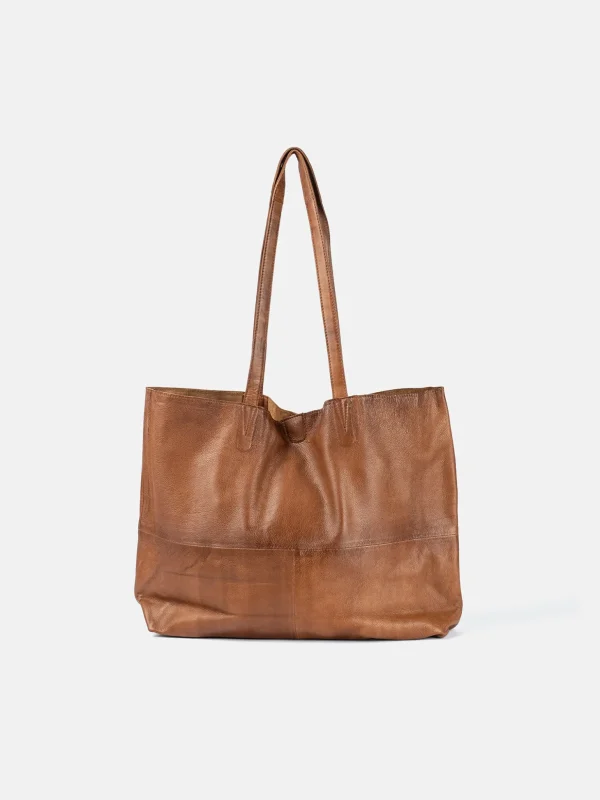 Marlo Urban - Walnut