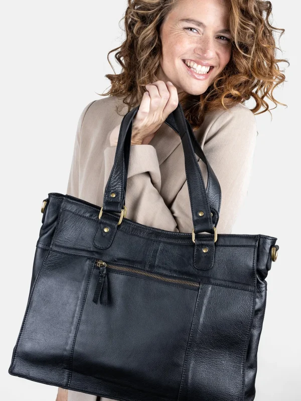 Molly Urban - Black