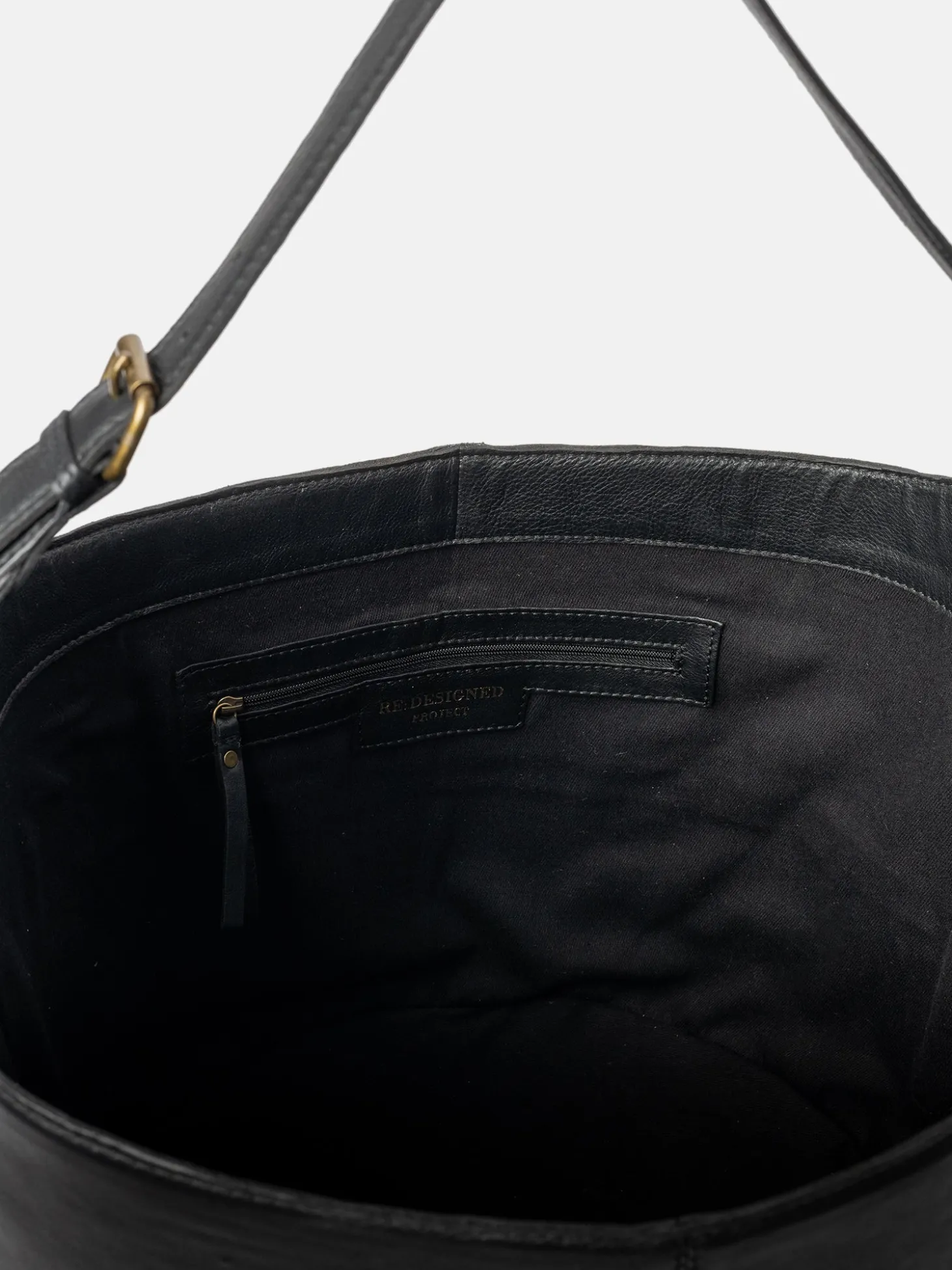 project___black_2-4.webp Project 27 - Black