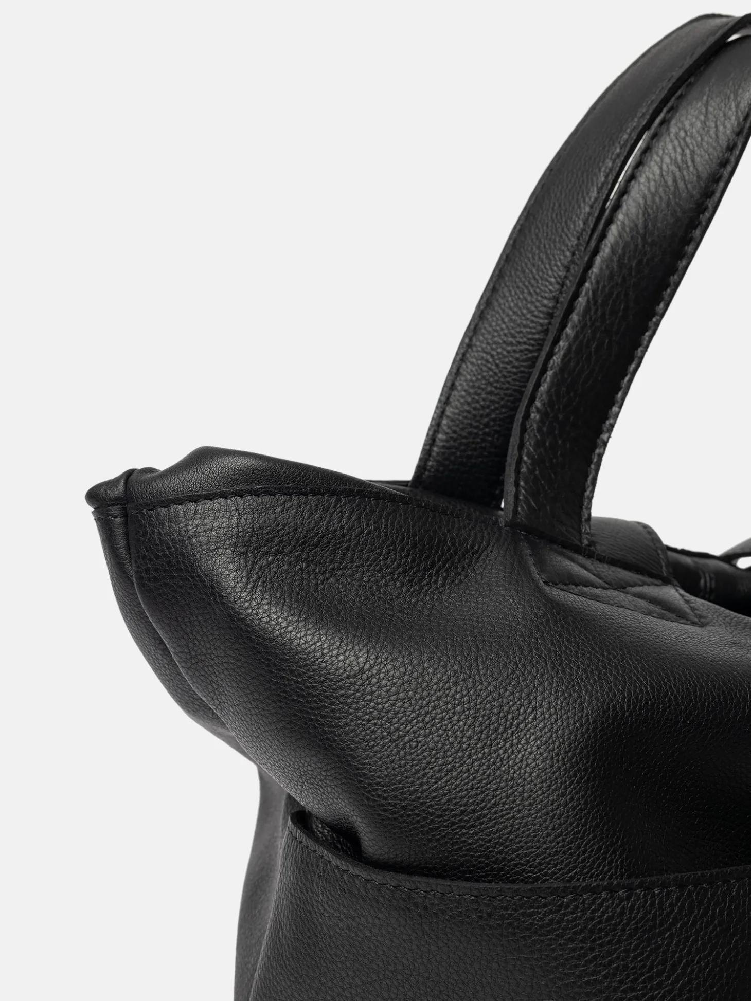 project___black_4.webp Project 24 - Black