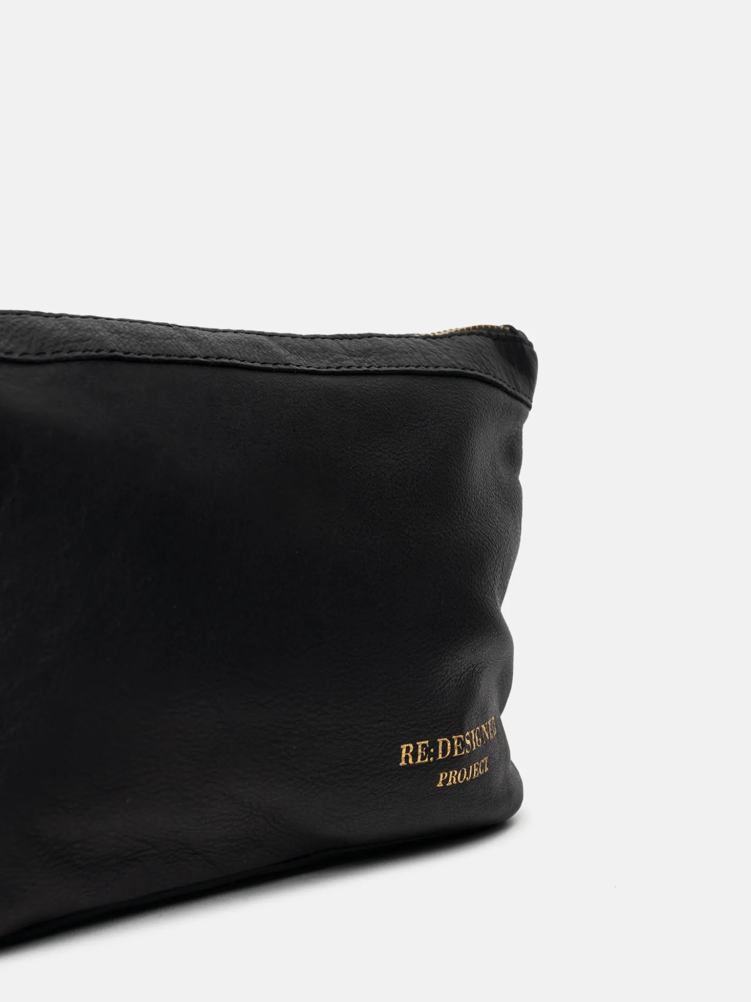 project___blackgold_2-9.webp Project 4 - Black/Gold