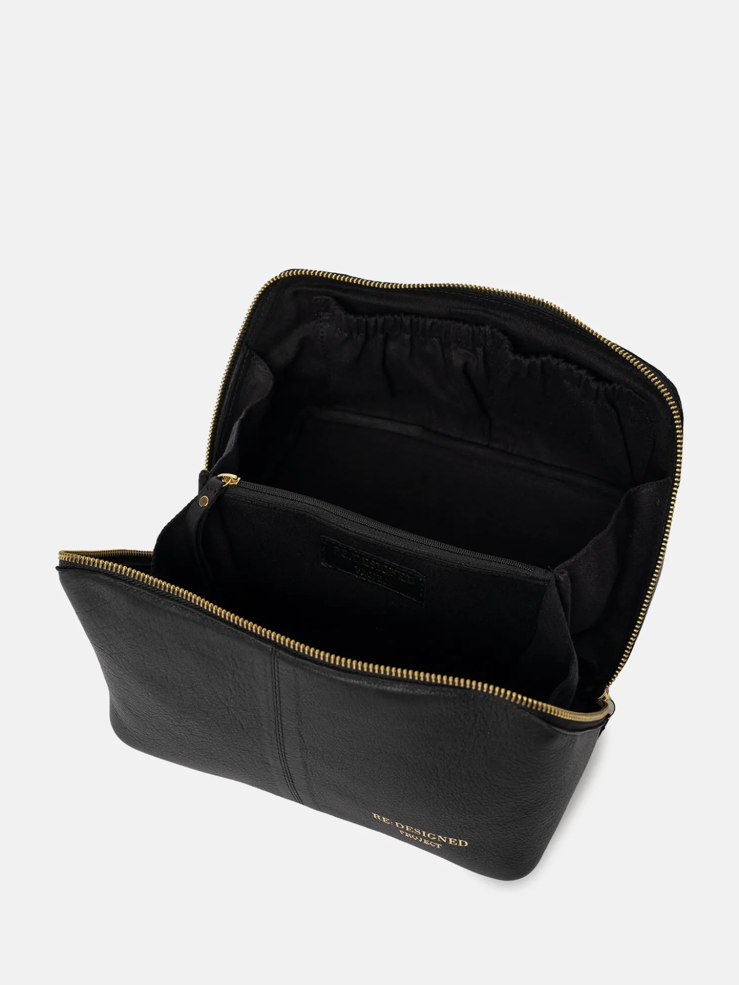 project___blackgold_6-7.webp Project 9 - Black/Gold
