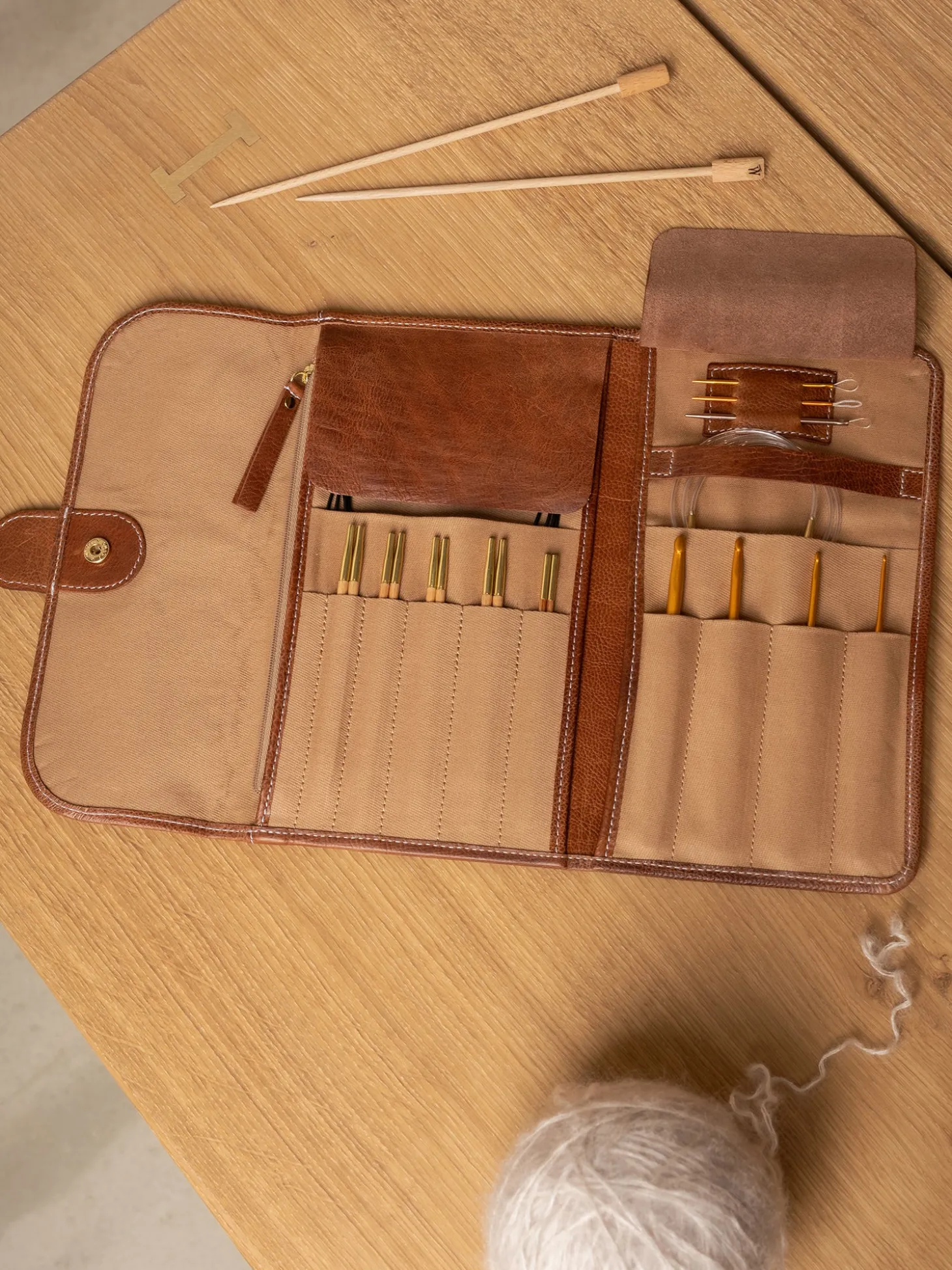 project___walnutgold_1-3.webp Project 15 - Walnut/Gold
