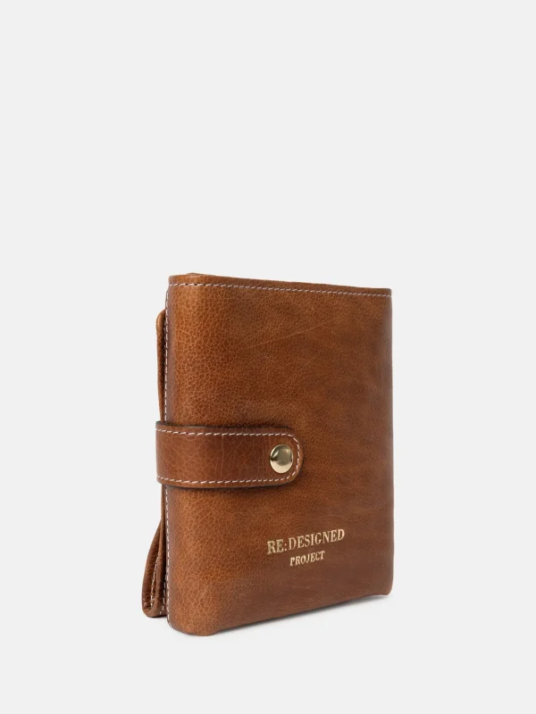 Project 34 - Walnut/Gold