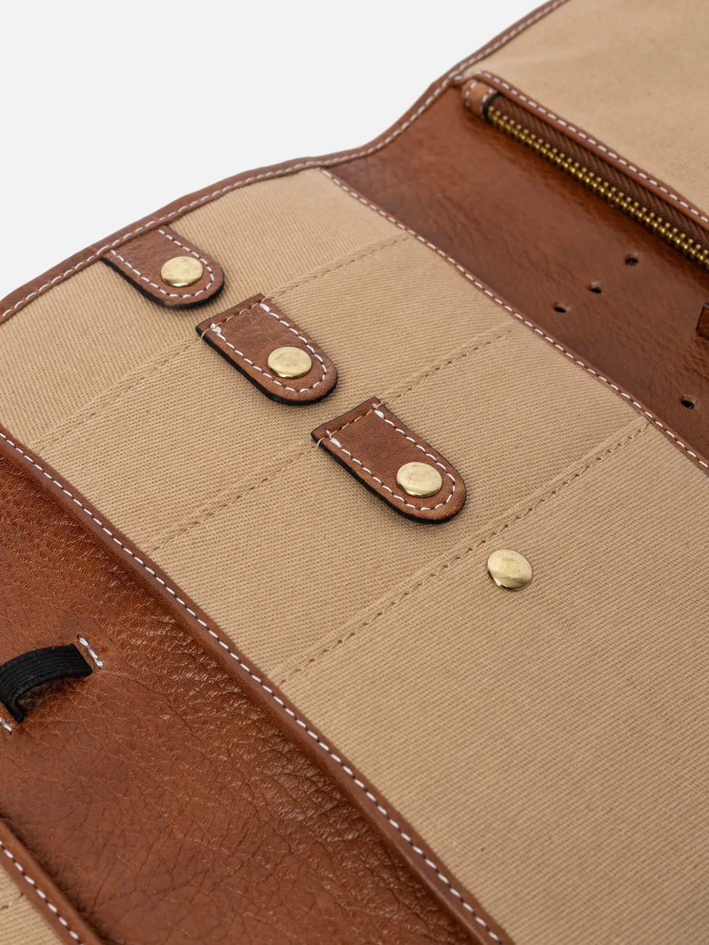 project___walnutgold_10.webp Project 7 - Walnut/Gold