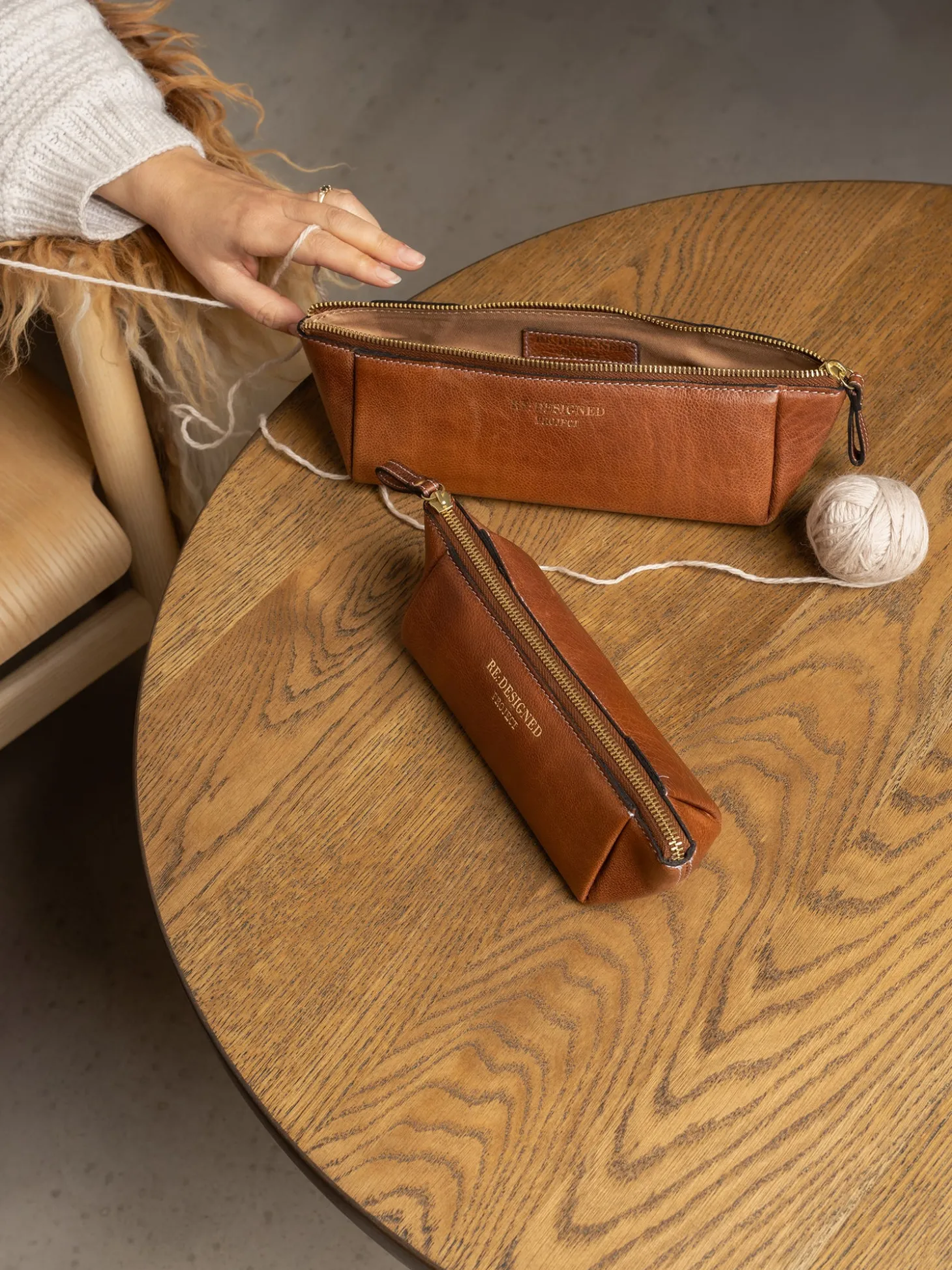 project___walnutgold_2-1.webp Project 12 - Walnut/Gold