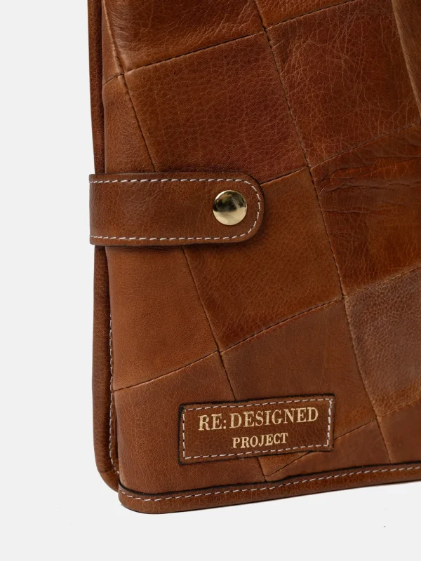 Project 22 - Walnut/Gold
