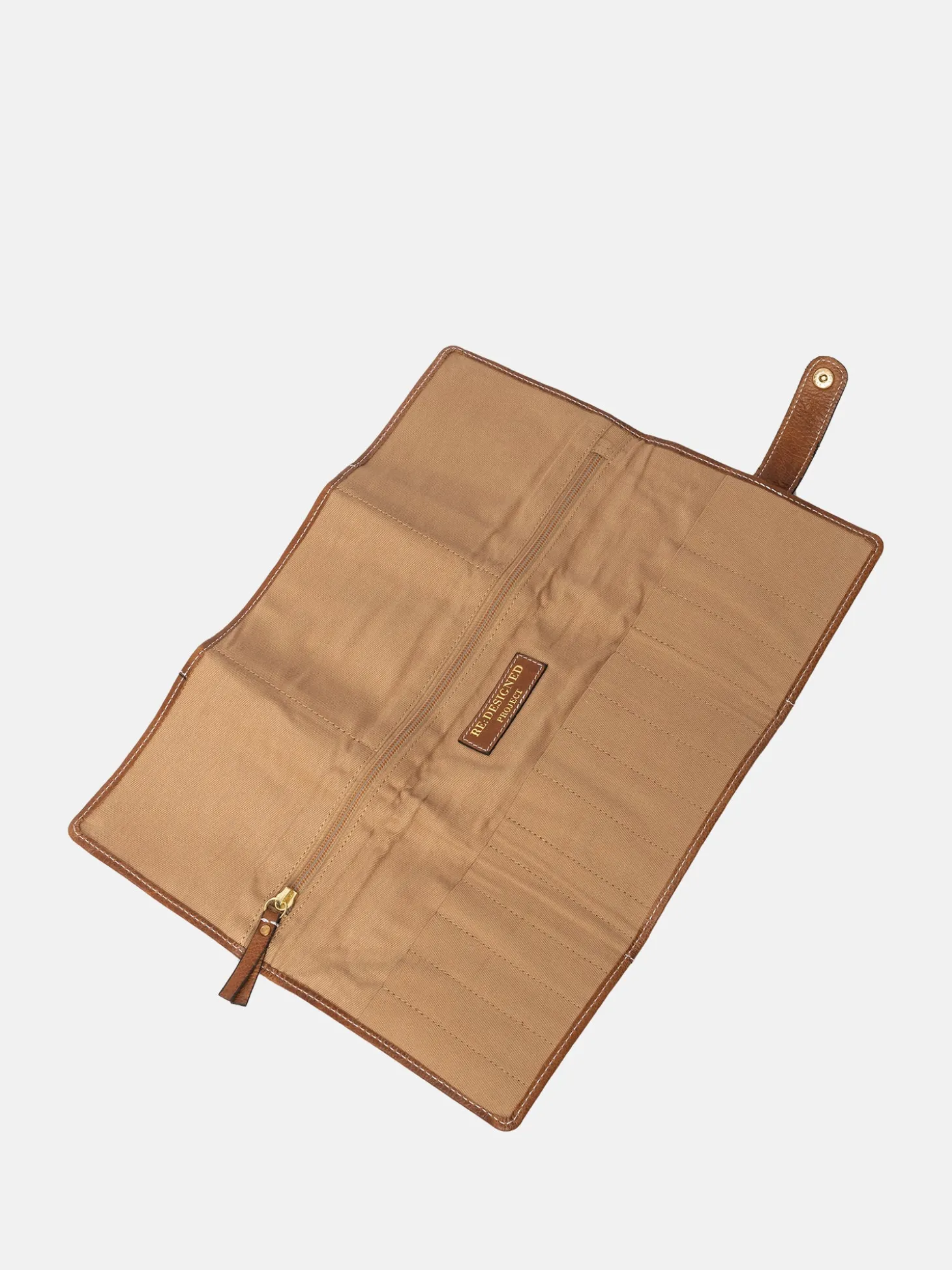 project___walnutgold_4-6.webp Project 34 - Walnut/Gold
